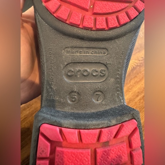 CROCS black knee-high rain boots with plaid cuffs (size 7) - Picture 8 of 8